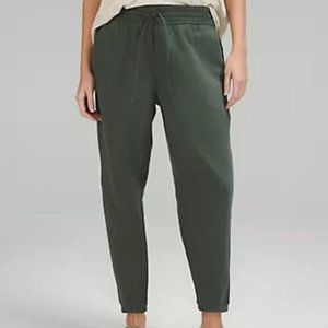 Lululemon Loungeful High-Rise Cropped Jogger Smoked Spruce